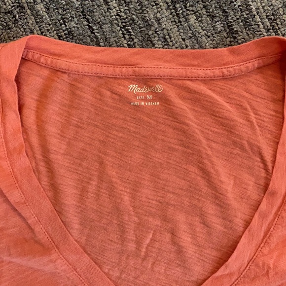 Women’s Madewell T-shirt - Picture 2 of 3